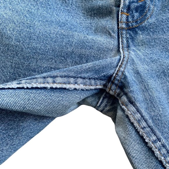 Vintage Orange Tab Light Wash Levi's Perfectly Worn In Jeans - Picture 6 of 16